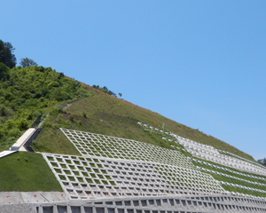 写真：Expressway slope surface monitoring system